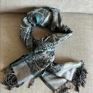 By Pashmina silk Elegant Paisley Fringe Scarf
